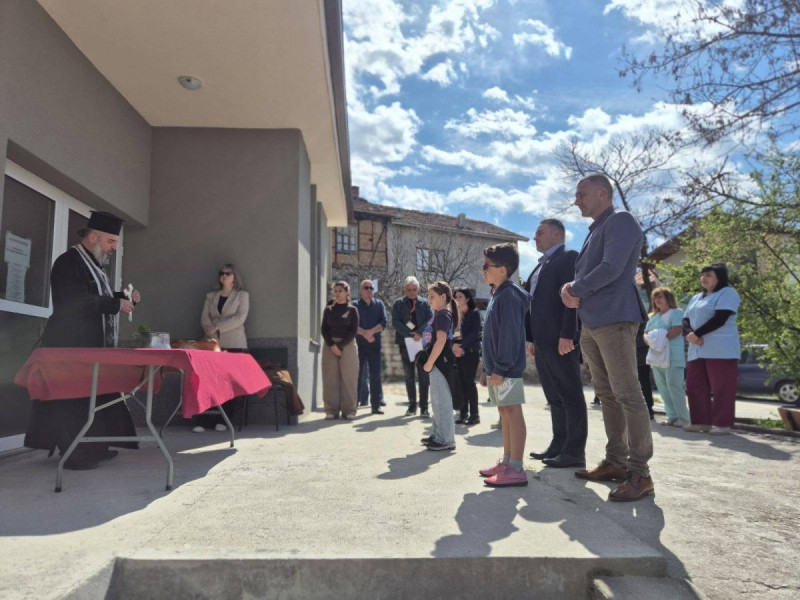 Официално откриване на обновената сграда на поликлиниката в гр. Перущица